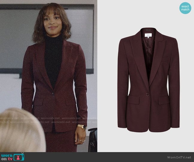 Reiss Lissia Blazer in Berry worn by Edie Palmer (Megalyn Echikunwoke) on Almost Family