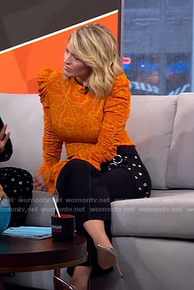 Sara’s orange ruched sleeve top and belted pants on GMA Strahan Sara And Keke