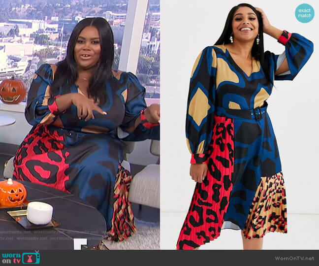 Liquorish Satin Midi Dress with Pleat Detail in Multi Abstract Animal Print worn by Nina Parker on E! News