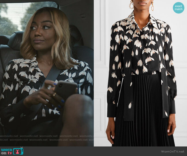 Valentino Bucaneve Tie Neck Silk Blouse worn by Daisy Grant (Patina Miller) on Madam Secretary