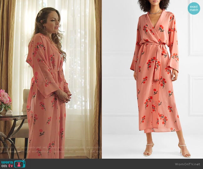 Bernadette Peignoir Floral-Print Silk Robe worn by Fallon Carrington (Elizabeth Gillies) on Dynasty