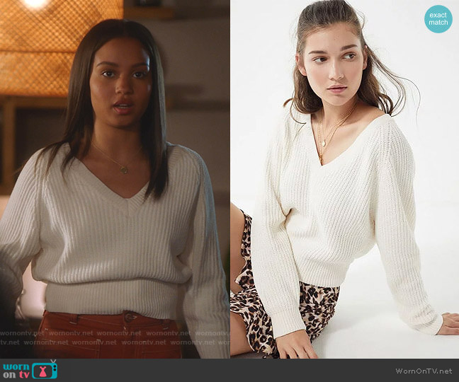 Urban Outfitters Cozy Chenille V-Neck Sweater worn by May Grant (Corinne Massiah) on 9-1-1