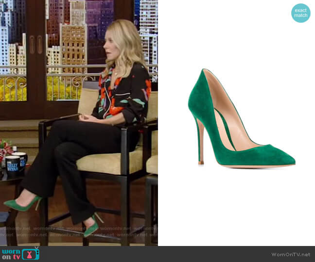 Gianvito Rossi Ellipsis Pointed Pumps worn by Kelly Ripa on Live with Kelly and Mark