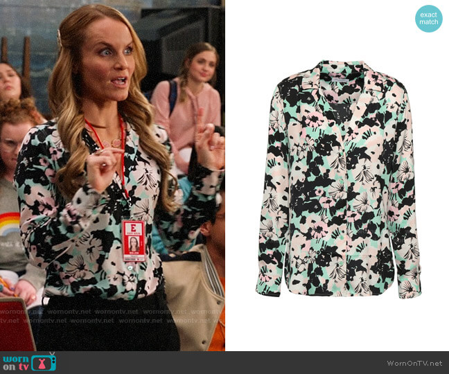 Equipment Adalyn Blouse in Backlight Floral worn by Miss Jenn (Kate Reinders) on High School Musical The Musical The Series