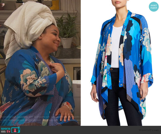 Johnny Was Dolce Long-Sleeve Floral-Print Georgette Kimono worn by Raven Baxter (Raven-Symoné) on Ravens Home