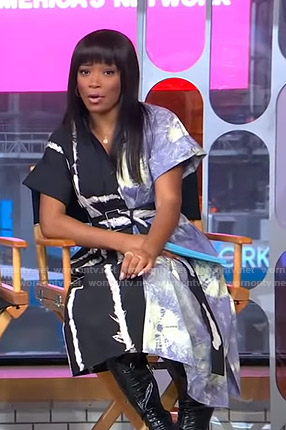 Keke’s tie dye belted dress on Strahan Sara And Keke