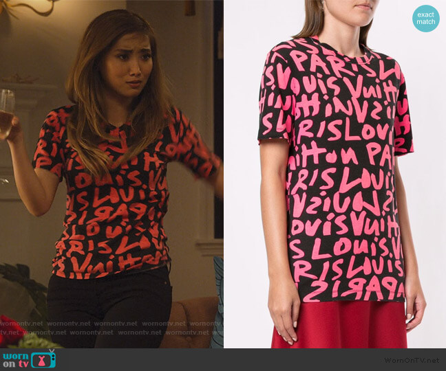 Louis Vuitton Graffiti print T-shirt worn by Madison Maxwell (Brenda Song) on Dollface