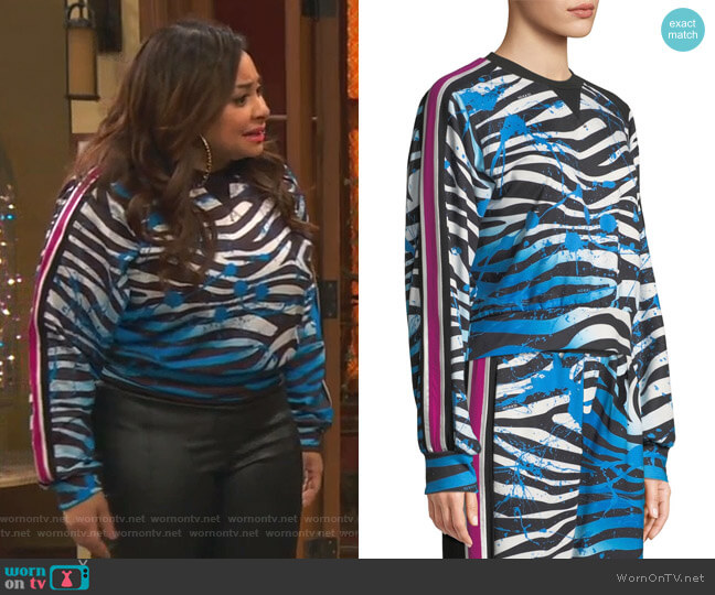 No Ka Oi Nola Zebra-Print Cropped Sweatshirt worn by Raven Baxter (Raven-Symoné) on Ravens Home