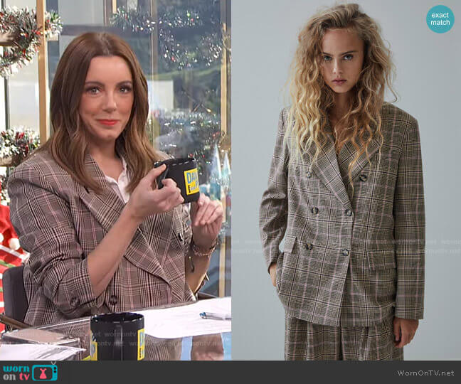 Zara Plaid Blazer worn by Melanie Bromley on E! News