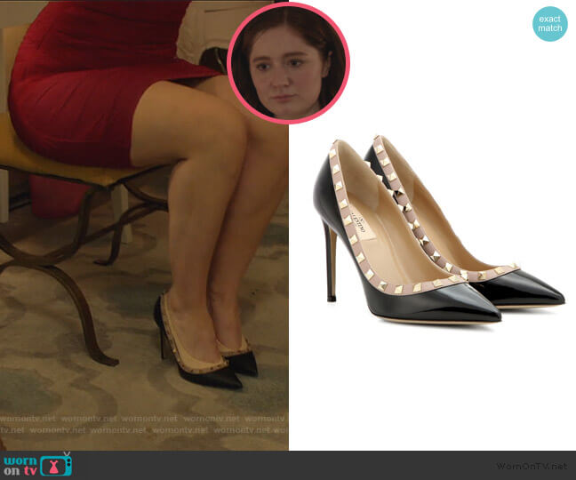 Valentino Garavani Valentino Garavani Rockstud patent leather pumps worn by Debbie Gallagher (Emma Kenney) on Shameless