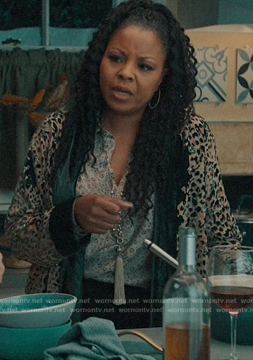 Adams’s velvet leopard kimono on Perfect Harmony