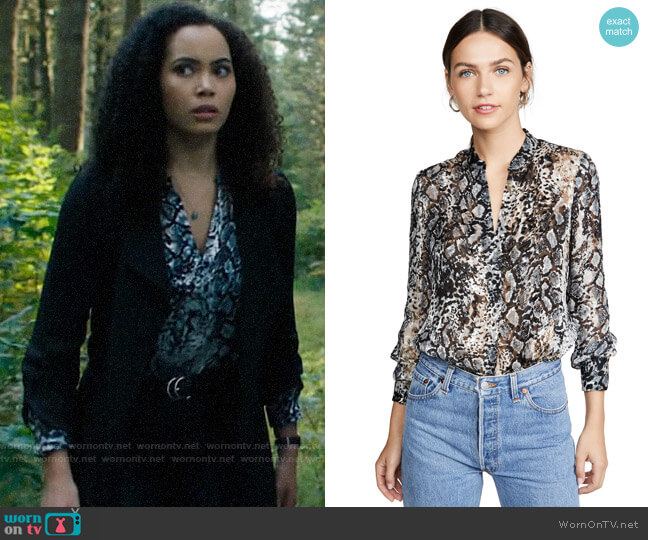 Alice + Olivia Amos Tunic worn by Macy Vaughn (Madeleine Mantock) on Charmed