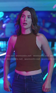 Dex’s cropped ribbed sleeveless top on Stumptown
