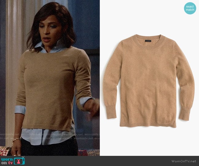 J. Crew Three-quarter sleeve everyday cashmere crewneck sweater in Hthr Camel worn by Edie Palmer (Megalyn Echikunwoke) on Almost Family