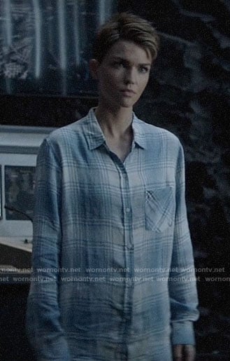 Kate’s white and blue plaid shirt on Batwoman