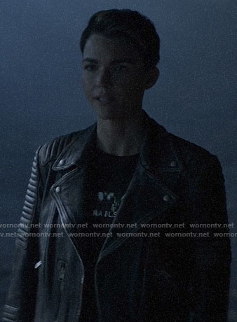 Kate’s leather jacket with ribbed panels on Batwoman