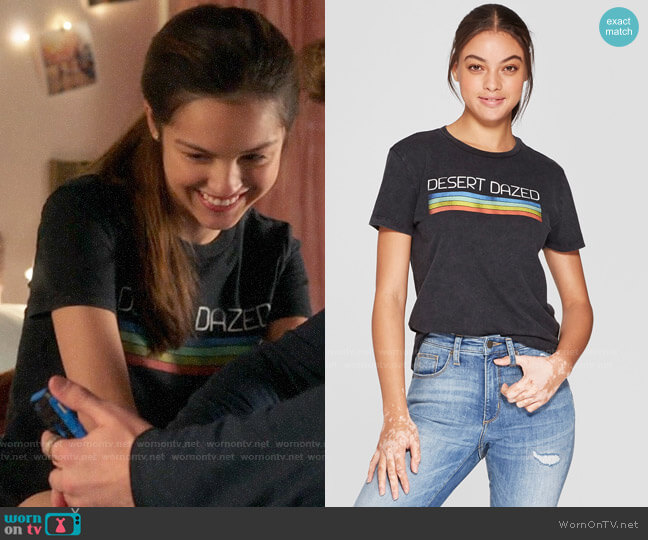Mighty Fine Desert Dazed Graphic T-Shirt worn by Nini (Olivia Rodrigo) on High School Musical The Musical The Series