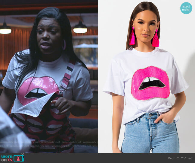Akira Label Bite Me Lip T-Shirt worn by Porsha Taylor (Ta'Rhonda Jones) on Empire