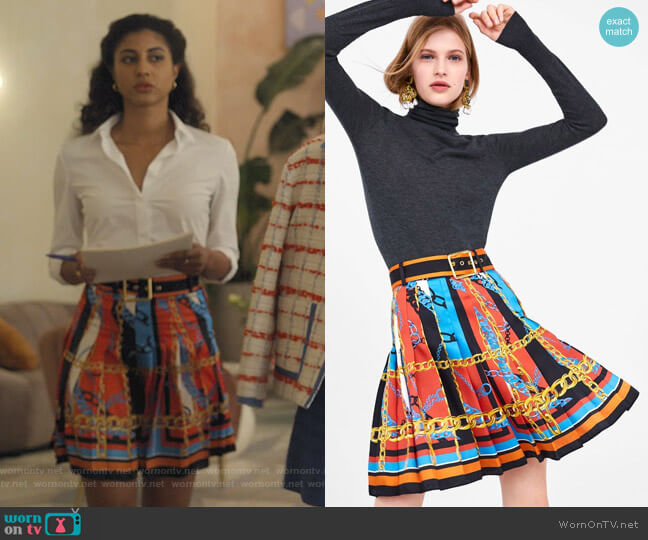 Zara Chain Print Pleated Skirt worn by Alison S (Vella Lovell) on Dollface