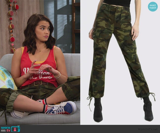 Alice + Olivia Camo Cargo Pants worn by Alexa Mendoza (Paris Berelc) on Alexa & Katie