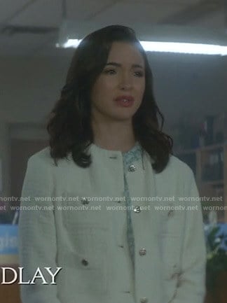 Bess’s white tweed jacket on Nancy Drew