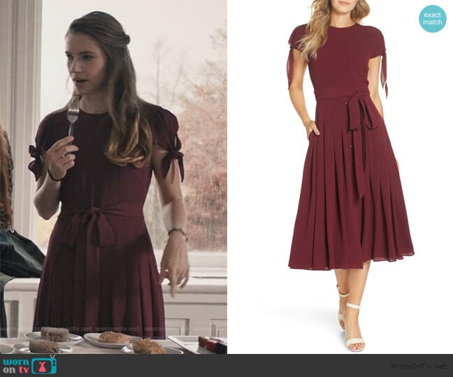 Gal Meets Glam Collection Bette Pleated Midi Dress worn by Stephanie 'Stevie' McCord (Wallis Currie-Wood) on Madam Secretary