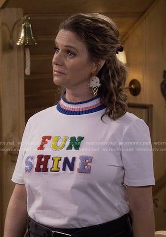 Kimmy’s Fun Shine tee on Fuller House