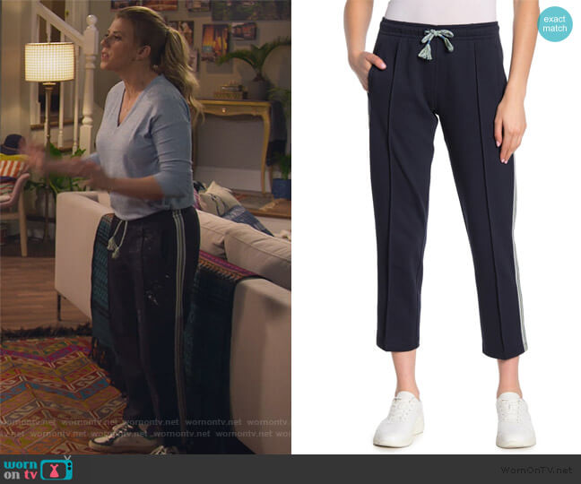 Rag and Bone Molly Striped Trim Track Pants worn by Stephanie Tanner (Jodie Sweetin) on Fuller House