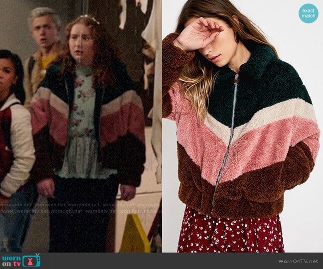 Urban Outfitters Pink Chevron Teddy Crop Jacket worn by Ashlyn (Julia Lester) on High School Musical The Musical The Series