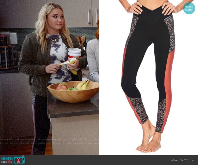 Beach Riot Tori Leggings worn by Roxy Doyle (Emily Osment) on Almost Family