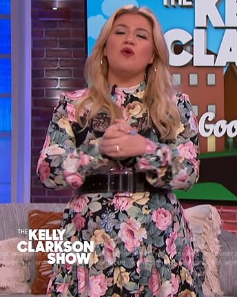 Kelly’s floral dress with lace inset on The Kelly Clarkson Show