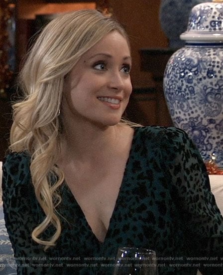Lulu’s green velvet top on General Hospital