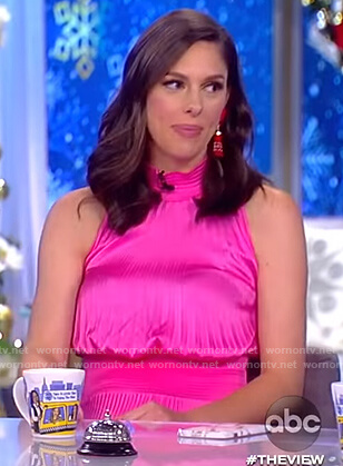 Abby’s pink pleated dress on The View