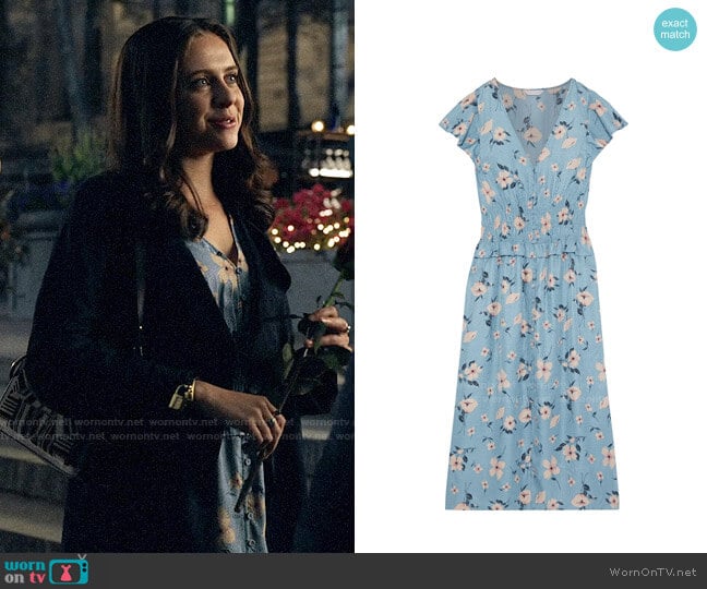 Rebecca Taylor Shirred floral-print silk-blend jacquard midi dress worn by Claire Conway (Bel Powley) on The Morning Show