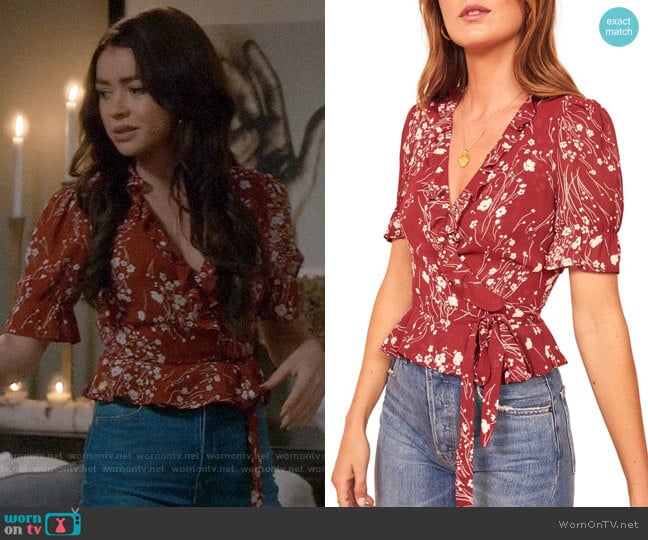 Reformation Caprice Top in Bryce worn by Haley Dunphy (Sarah Hyland) on Modern Family