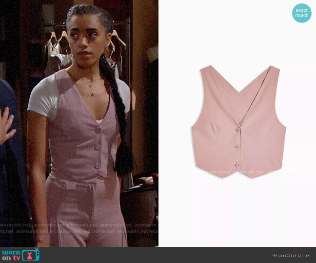 Topshop Blush Vest worn by Zoe (Kiara Barnes) on The Bold and the Beautiful