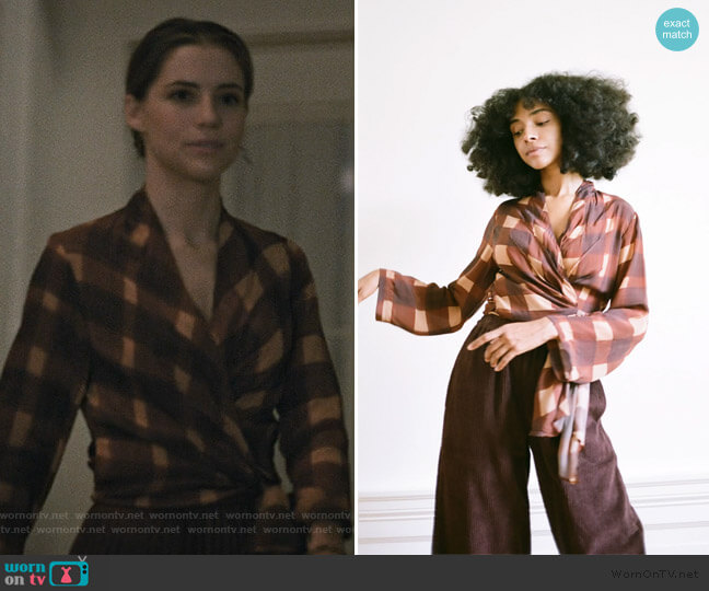 Wray Long Sleeve Wrap Top worn by Stephanie 'Stevie' McCord (Wallis Currie-Wood) on Madam Secretary