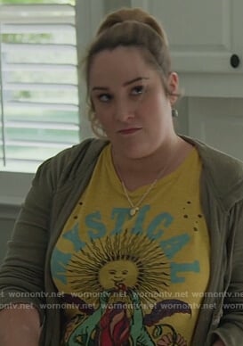 Davia’s yellow printed tee on Good Trouble