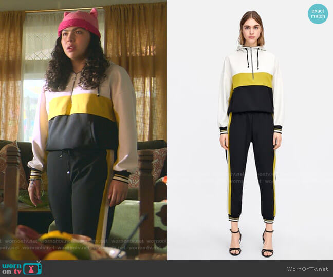 Zara Jogging Pants with Side Stripe worn by Molly Hernandez (Allegra Acosta) on Marvels Runaways
