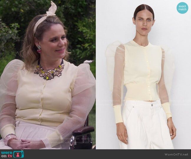 Zara Organza Jacket with Voluminous Long Sleeves worn by Kimmy Gibbler (Andrea Barber) on Fuller House