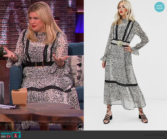 ASOS lace insert maxi dress with buckle belt in leopard print worn by Kelly Clarkson on The Kelly Clarkson Show