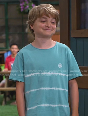 Finn’s green tie dye striped tee on Bunkd