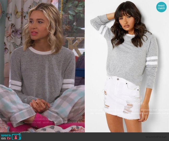 Forever 21 Gray Striped Sweatshirt worn by Katie Cooper (Isabel May) on Alexa & Katie