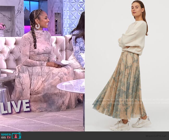 H&M Tulle Circle Skirt worn by Amanda Seales on The Real