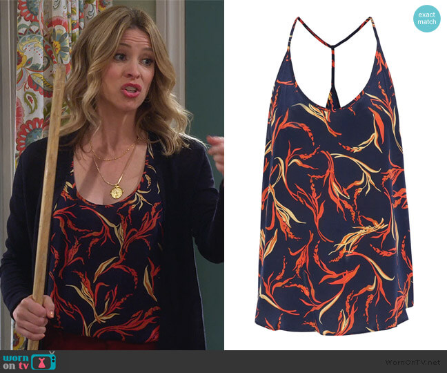 L'Agence Mary Jane printed silk tank worn by Jennifer Cooper (Jolie Jenkins) on Alexa & Katie