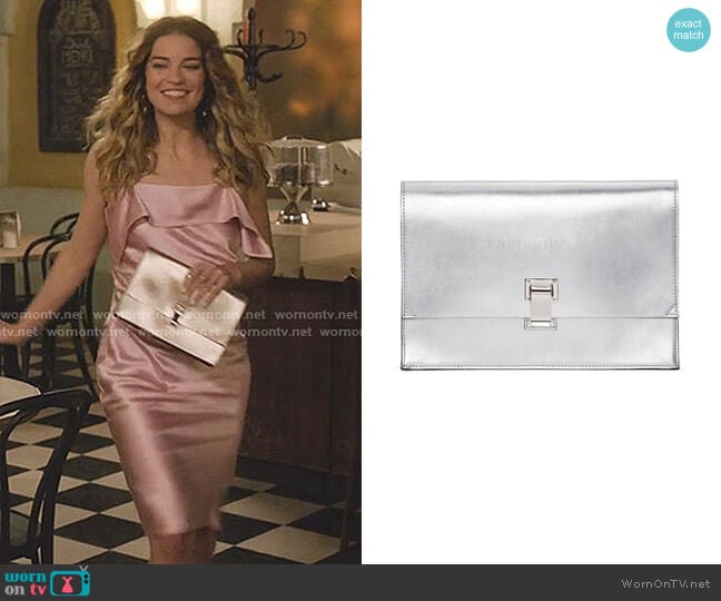 Proenza Schouler Lunchbag Clutch worn by Alexis Rose (Annie Murphy) on Schitts Creek