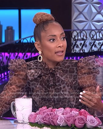 Amanda’s leopard print tie neck blouse on The Real