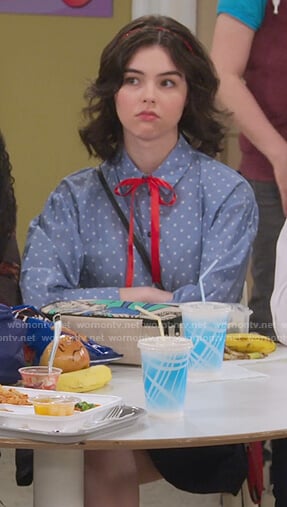 Hannah’s blue star print blouse on Alexa & Katie