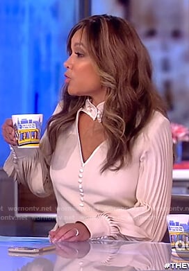 Sunny’s white blouse with pleated sleeves on The View