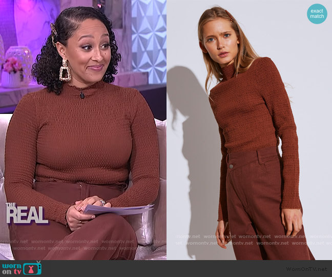 C/Meo Collective Between the Lines worn by Tamera Mowry on The Real